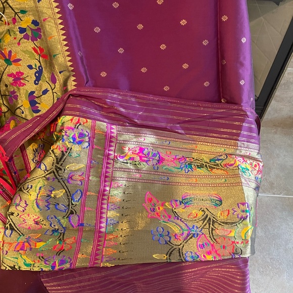 Powerloom soft silk paithani saree. No Blouse - Picture 3 of 3